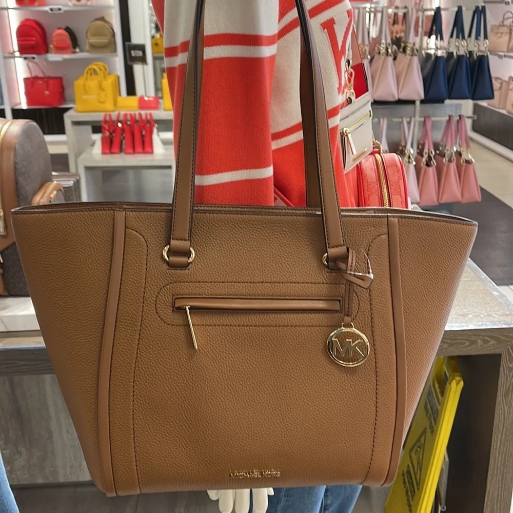 MICHAEL KORS CARINE LARGE FRONT ZIP POCKET SHOULDER TOTE BAG PURSE NWT LUGGAGE
